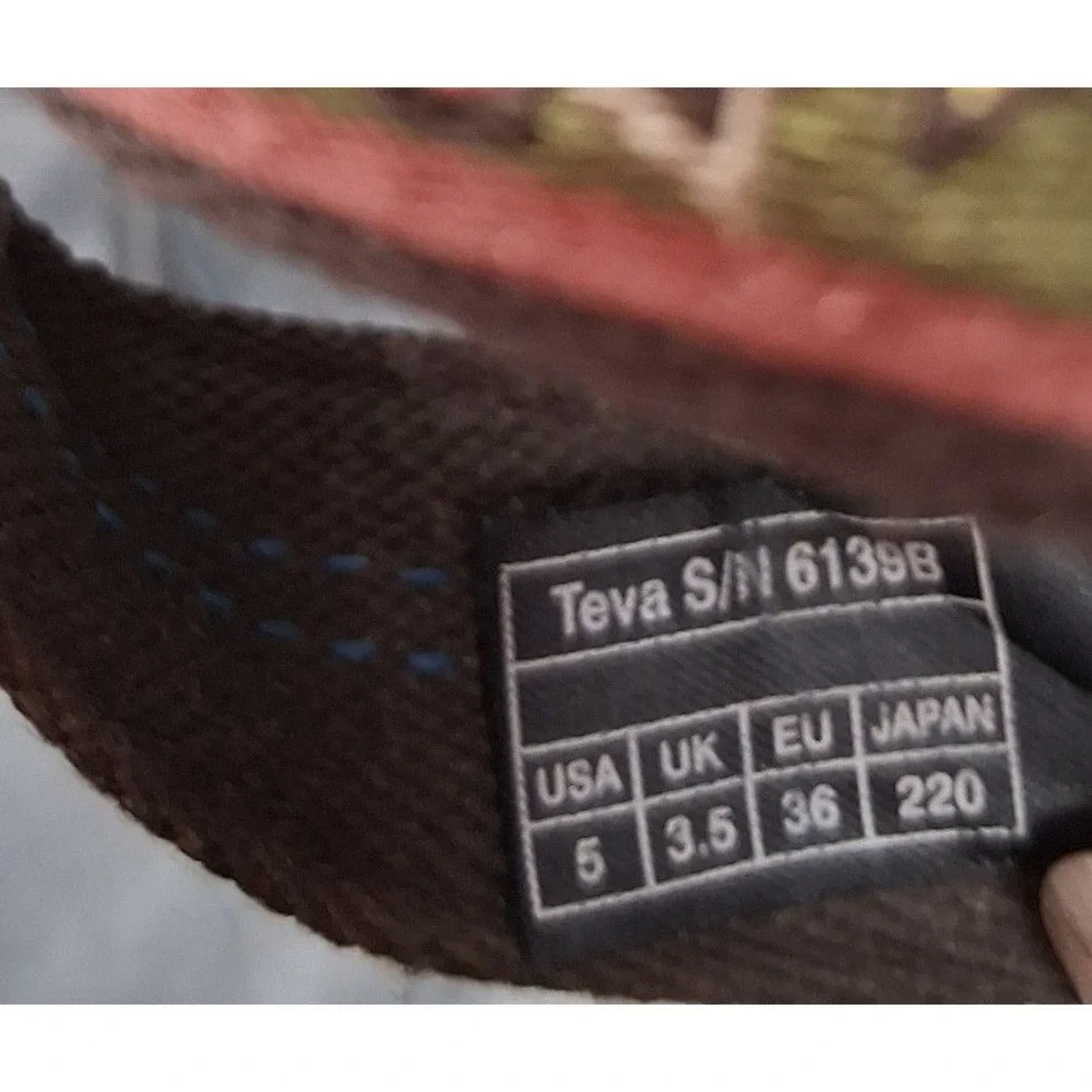 Teva mush mandalyn